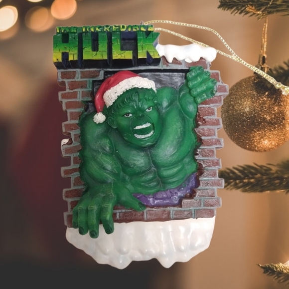 Marvel Other - The Incredible Hulk Holiday Ornament